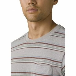 T-shirts PRANA CARDIFF SS POCKET T-SHIRT ALLOY STRIPE 22 Gris / Multicolore -Vêtements casual Homme Soldes Boutique 9 104156 cardiff ss pocket t shirt alloy stripe 1969891 as 04