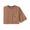 T-shirts PATAGONIA M'S FORGE MARK CREST POCKET RESPONSIBILI-TEE DARK CAMEL 22 Marron 1 T-shirts PATAGONIA M'S FORGE MARK CREST POCKET RESPONSIBILI-TEE DARK CAMEL 22 Marron -Vêtements casual Homme Soldes Boutique 9 105128 m s forge mark crest pocket responsibili tee dark camel 37656 dkca 01