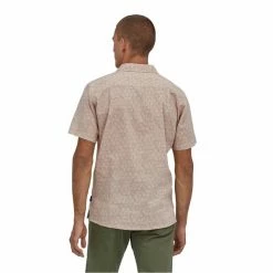Chemises PATAGONIA M'S BACK STEP SHIRT MATILIJA POPPY: SHROOM TAUPE 22 Beige / Jaune / Marron -Vêtements casual Homme Soldes Boutique 9 105176 m s back step shirt matilija poppy shroom taupe 53139 mpys 03