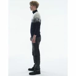 Pulls DALE OF NORWAY HOVDEN M SWEATER BLACK LIGHTCHARCOAL SMOKE 23 Blanc / Noir 12 Pulls DALE OF NORWAY HOVDEN M SWEATER BLACK LIGHTCHARCOAL SMOKE 23 Blanc / Noir -Vêtements casual Homme Soldes Boutique 9 116138 hovden m sweater black lightcharcoal smoke 93441 f 05