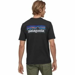 T-shirts PATAGONIA M'S P-6 LOGO RESPONSIBILI-TEE BLACK 23 Noir -Vêtements casual Homme Soldes Boutique 9 85585 38504 blk 02
